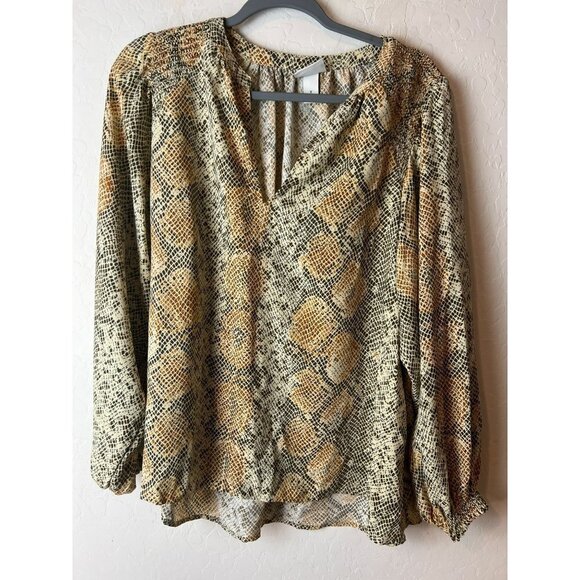 Ava & Viv Sz 1X Animal Print Snake Print Tan Grey Flowy Blouse - Picture 2 of 8